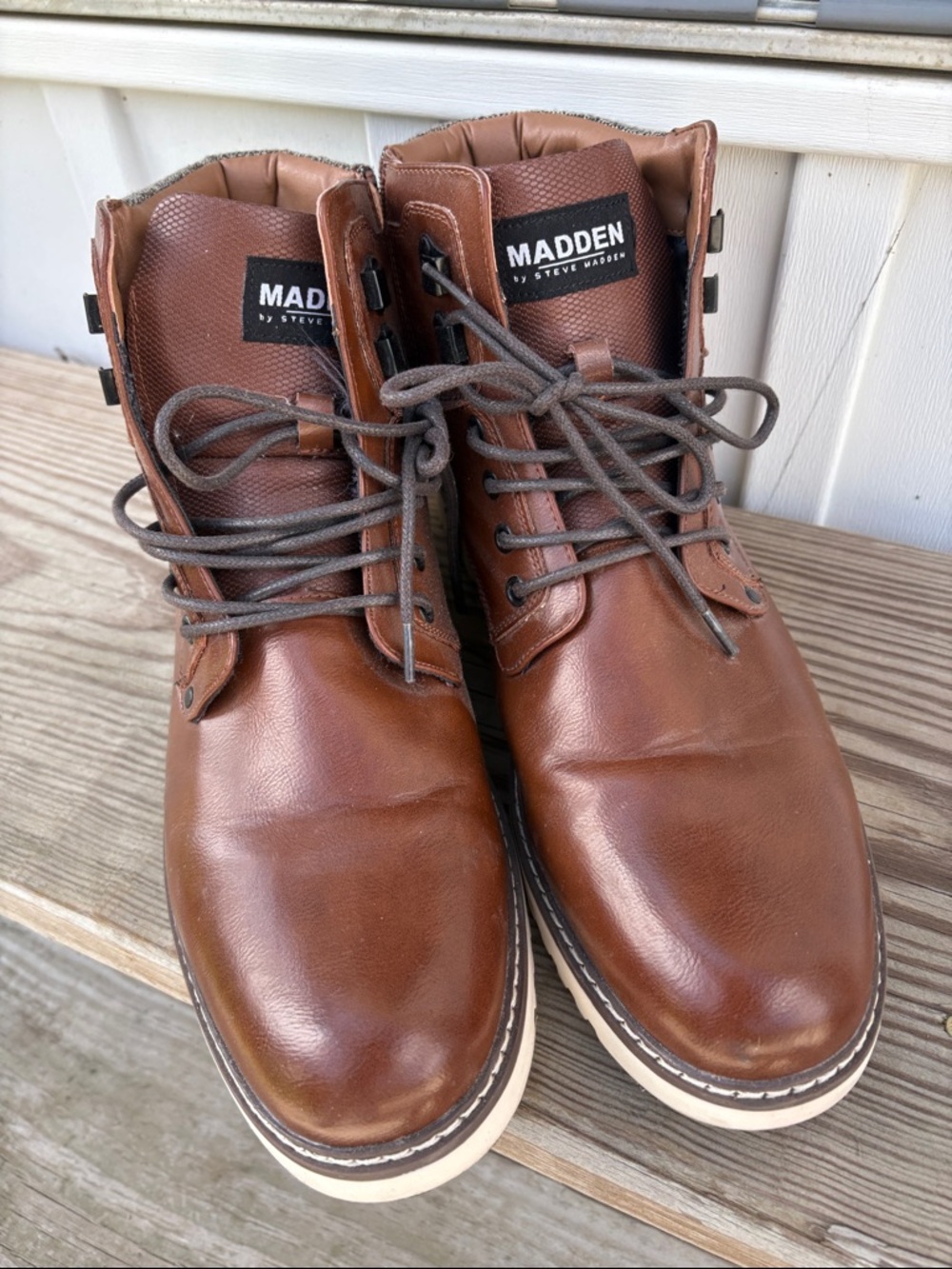 Steve Madden Brown Leather Chukka Boots with Contrast Sole